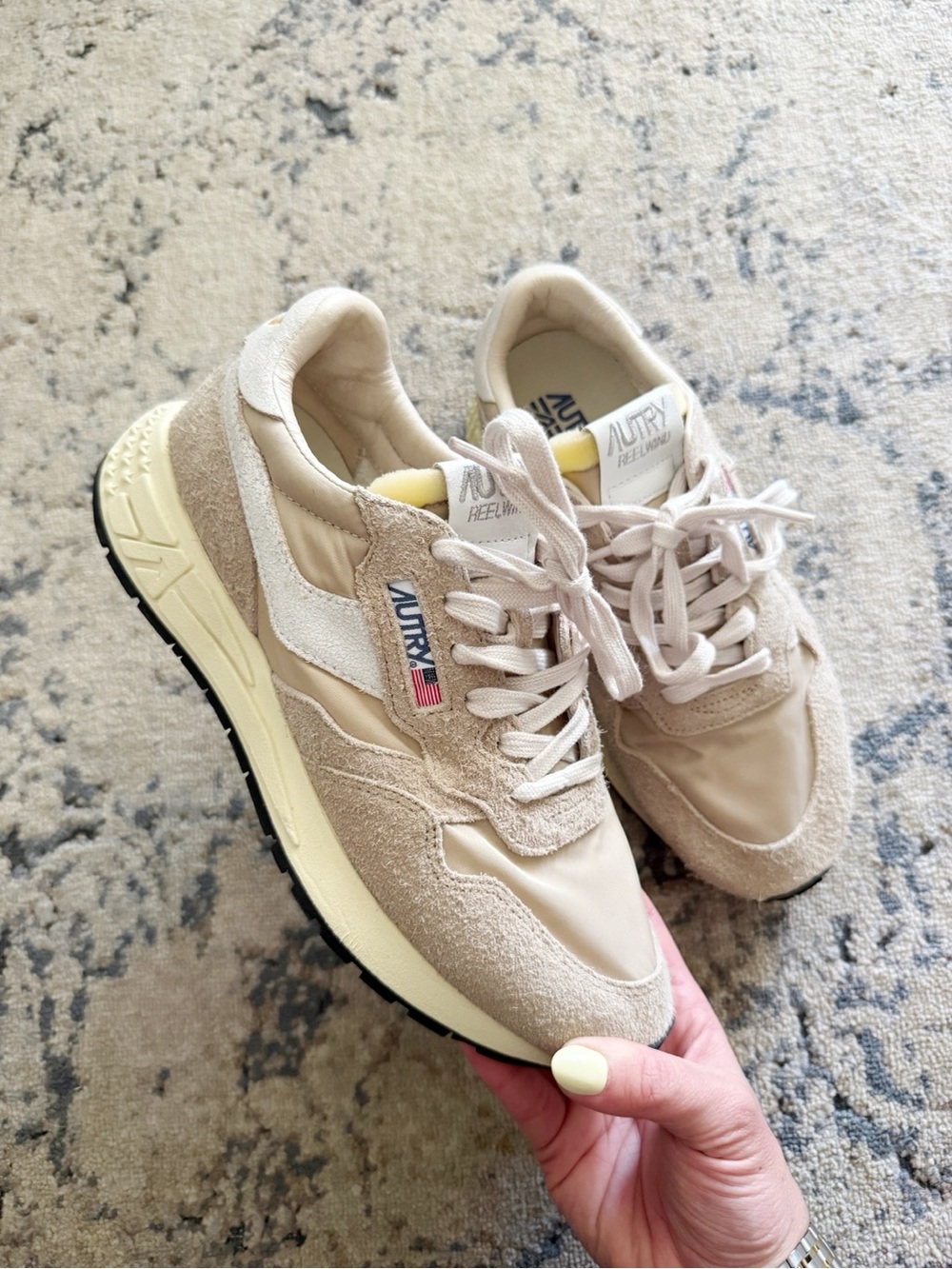 Autry Reelwind Sneaker in Beige Sz EU 40